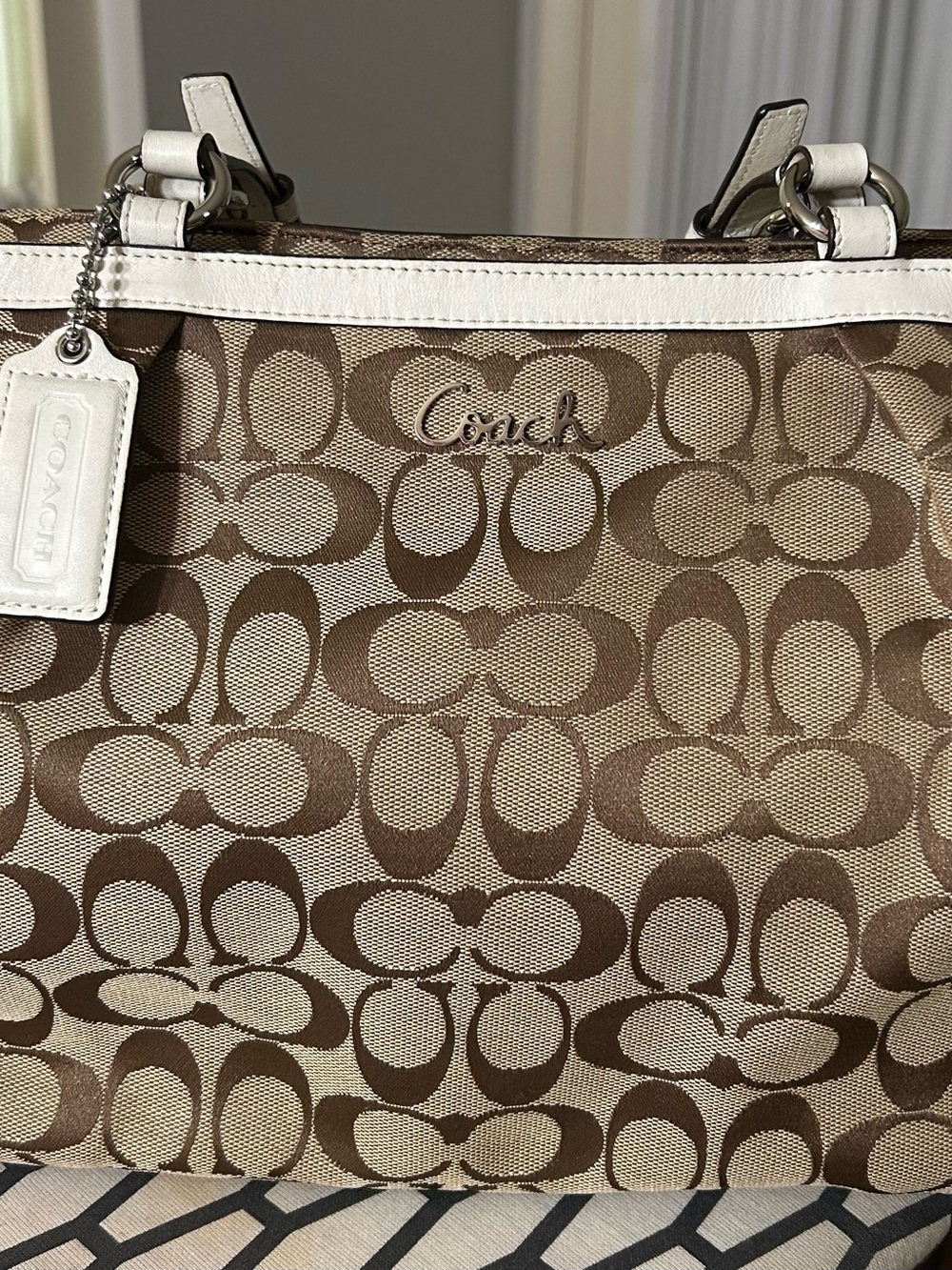 Coach Signature Gallery East West Tote Canvas - Picture 3 of 8